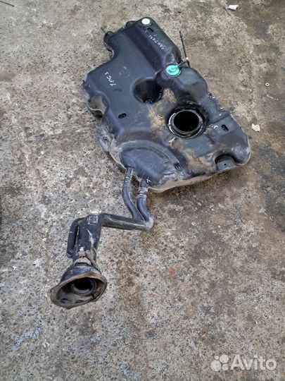 Renault sandero 1 бак топливный