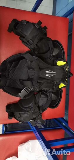 Нагрудник хоккейный вратарский