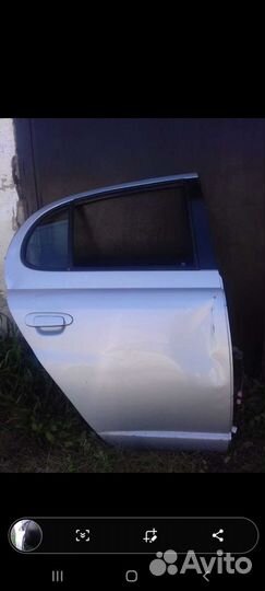 Дверь тойота платц