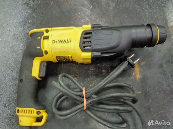 Перфоратор dewalt d 25133