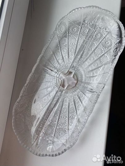 Стеклянное блюдо