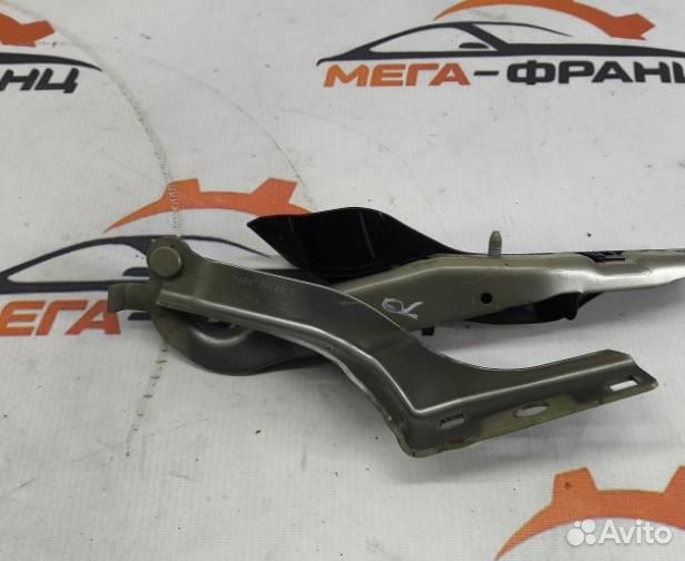 Петля капота правая Peugeot 308 легковой универсал