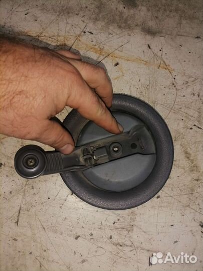 Ручка стеклоподъемника Nissan Serena c23