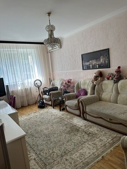 3-к. квартира, 74,6 м², 2/5 эт.