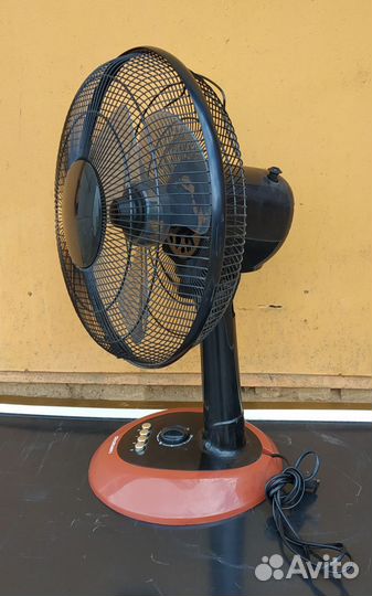 Вентилятор Rolsen настольный