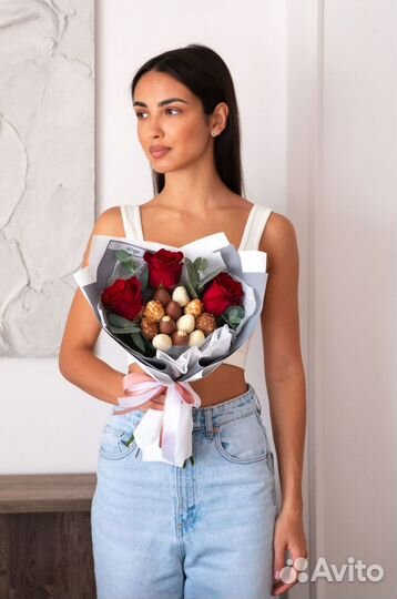 Боксы из клубники в шоколаде