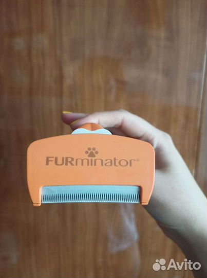 Furminator для короткошёрстных собак среднего разм