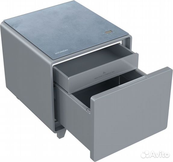 Холодильник Hyundai CO0503 серебристый Новый