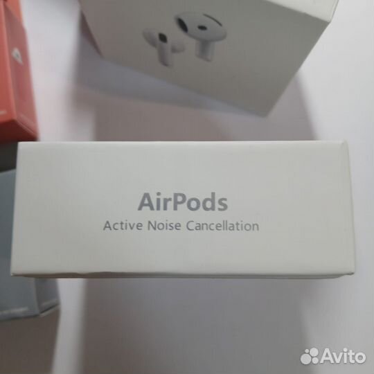 Наушники AirPods 4 шумоподавление