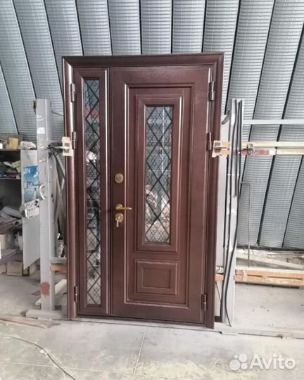 Дверь входная уличная с терморазрывом