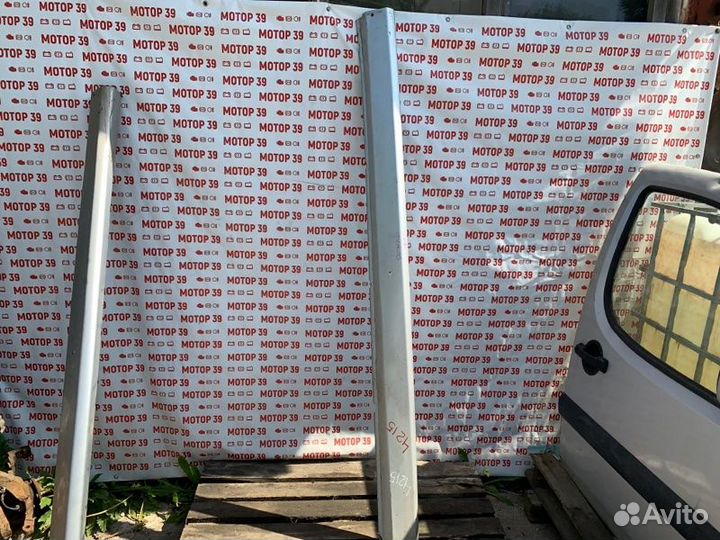 Накладка на порог Volkswagen Touareg 3.0 TD 2007