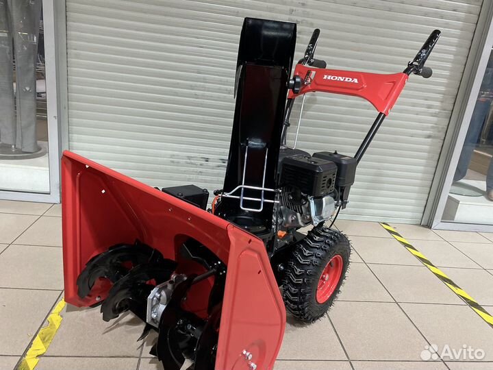 Компактный,снегоуборщик Хонда HSS569