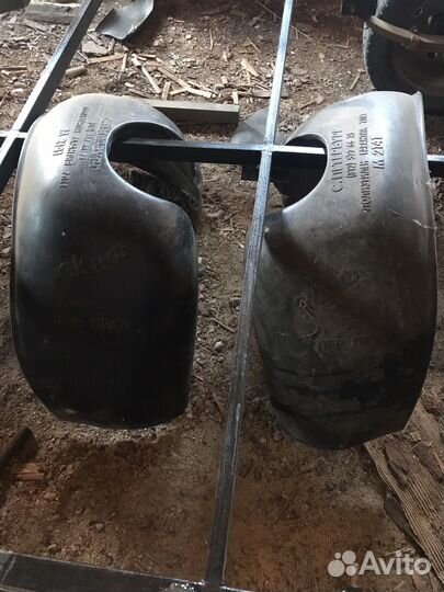 Подкрылки москвич 2141