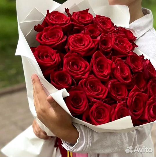 25 роз с доставкой
