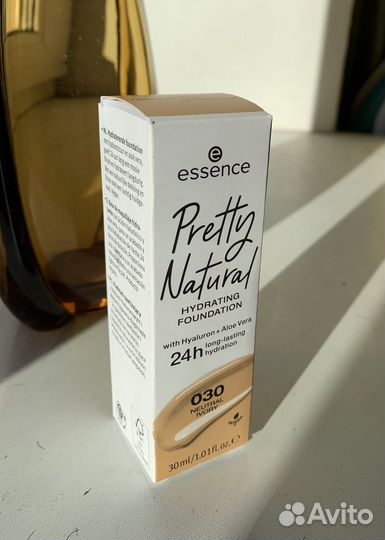 Тональная основа увлажняющая Германия