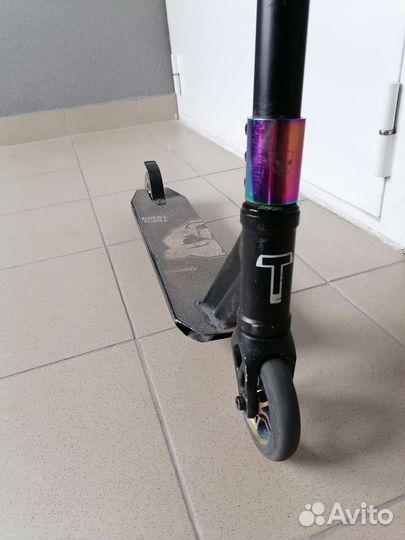 Трюковой самокат tech team comrade