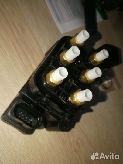 Компрессор + блок клапанов на vw touareg nf 958