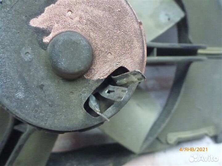 Вентилятор радиатора Audi 100 C3 2.2 (138лс) 1987