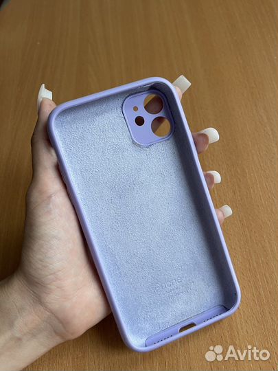 Чехол на iPhone 11