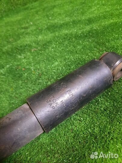 Амортизатор подвески Nissan Serena KBC23 SR20DE