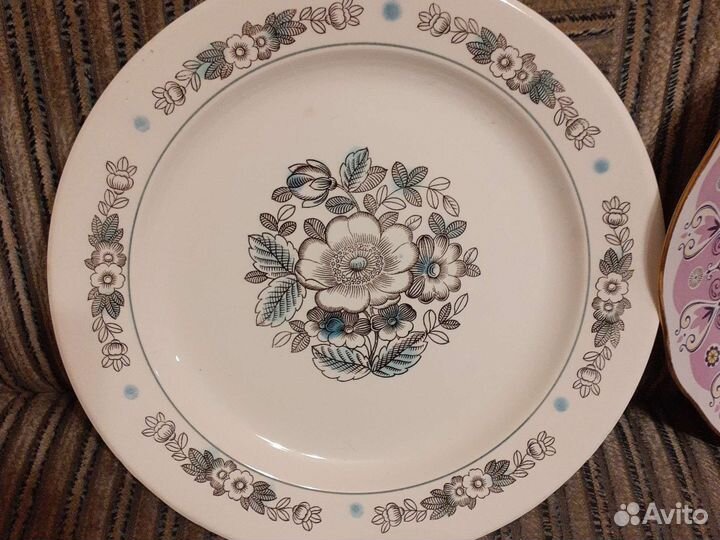 Фарфоровые большие блюда.Рига,зик,Дулево