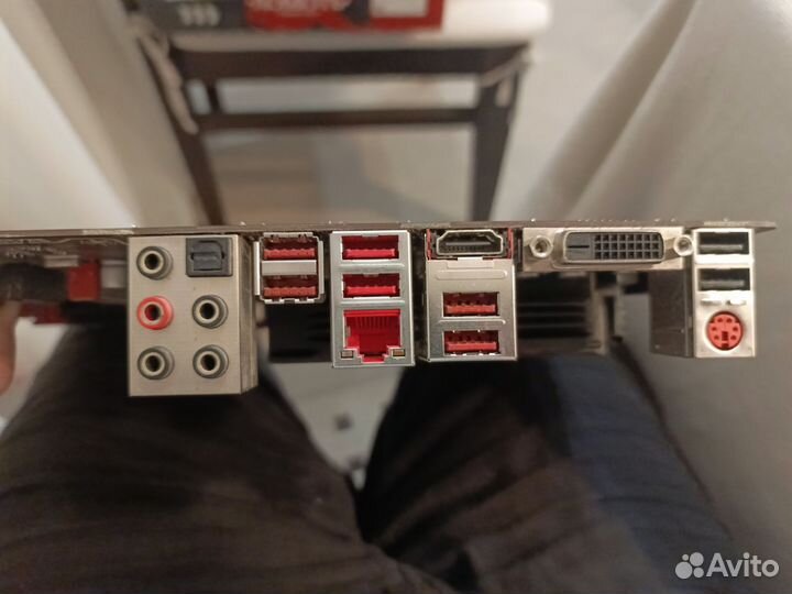 Материнская плата