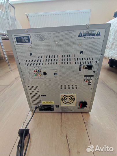 Музыкальный центр LG LM K3340X