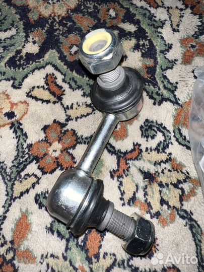 Стойка стабилизатора передняя правая Паджеро 4