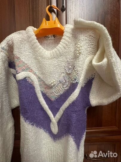 Свитер женский белый