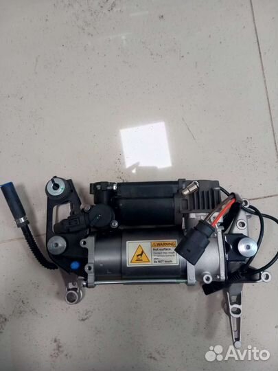 Компрессор подвески Touareg