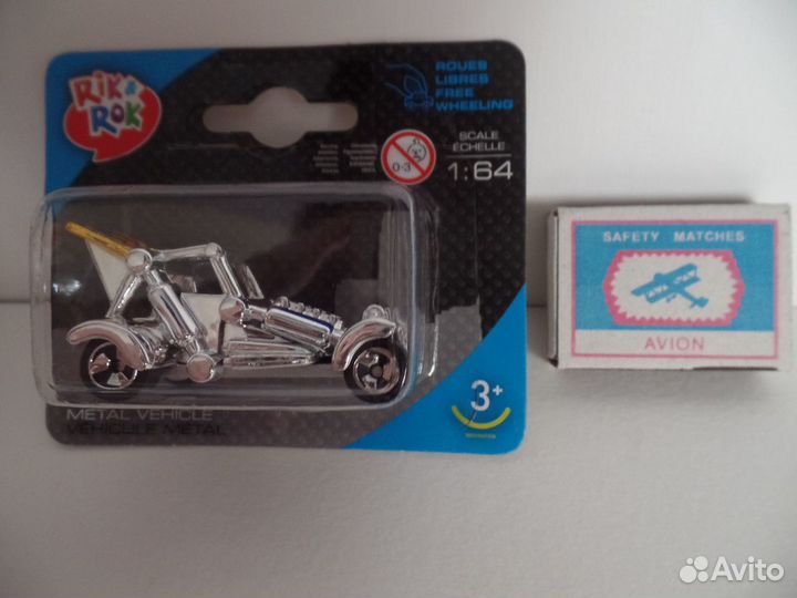 Машинка 1:64 Maisto / Rik&Rok Skooter