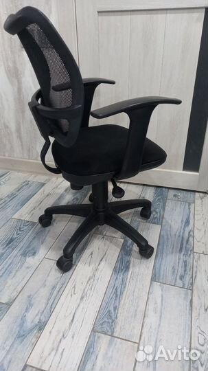 Компьютерное кресло