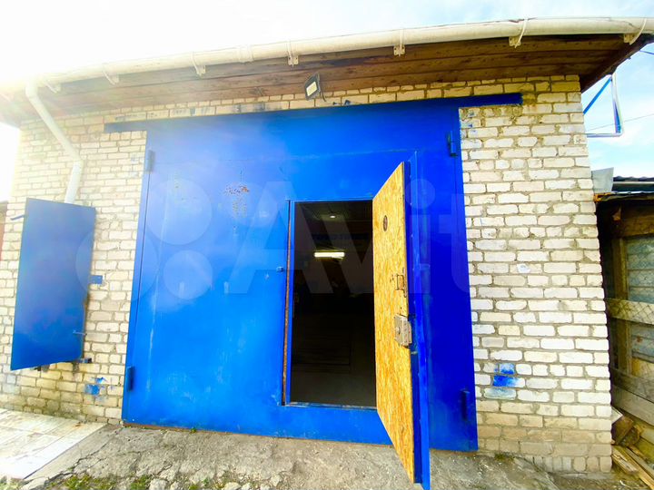 Гараж, > 30 м²