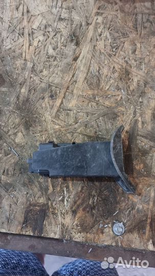 Активатор замка крышки бензобака Opel Astra H седа