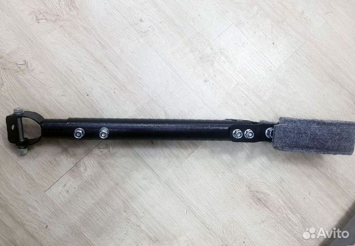 Держатель мотора лодки