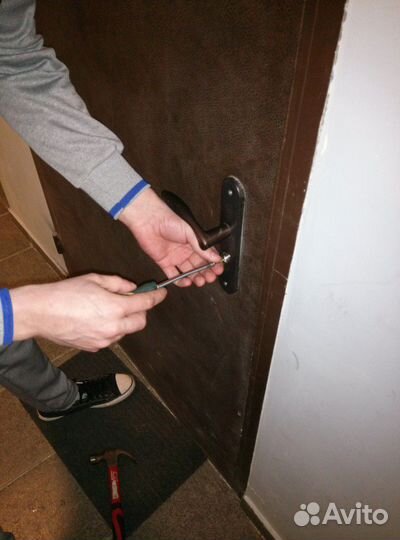 Вскрытие, замена дверных замков. аккуратно