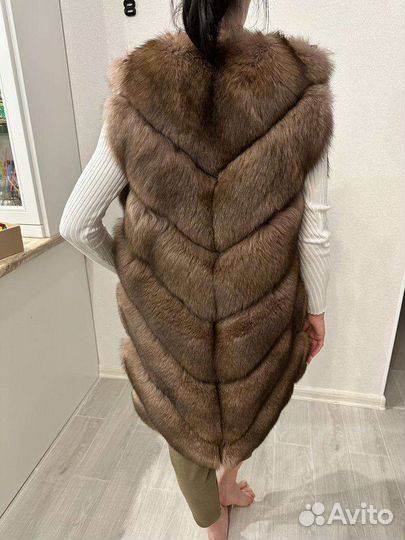 Меховой жилет