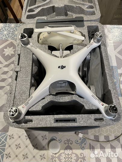 Квадрокоптер dji phantom 4