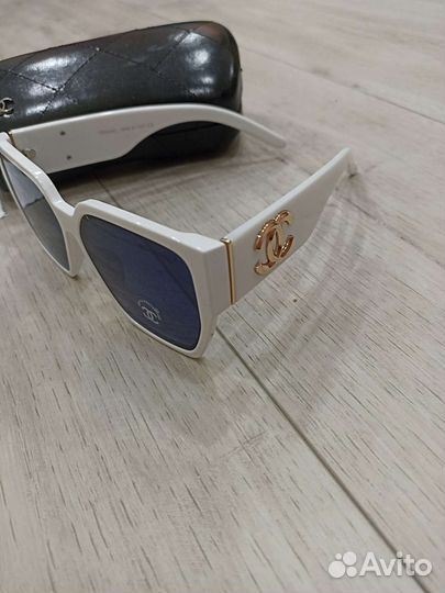 Очки солнцезащитные женские