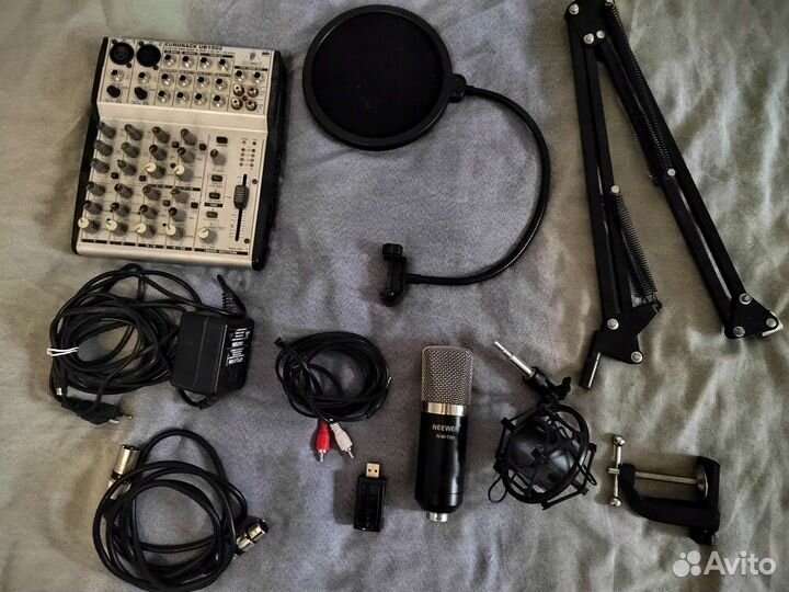 Студийный микрофон