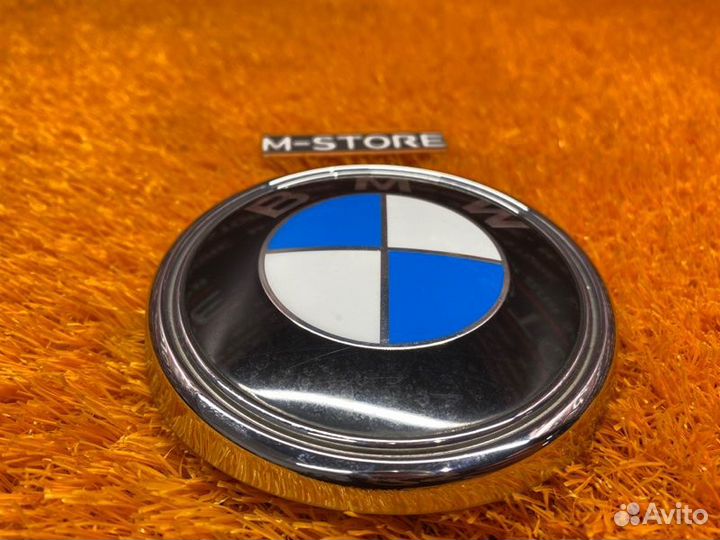 Эмблема крышки багажника Bmw X3 E83 N52B25A 2010