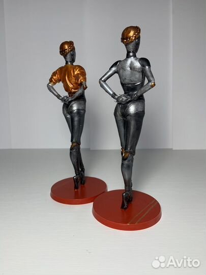 Фигурка Левая и Правая