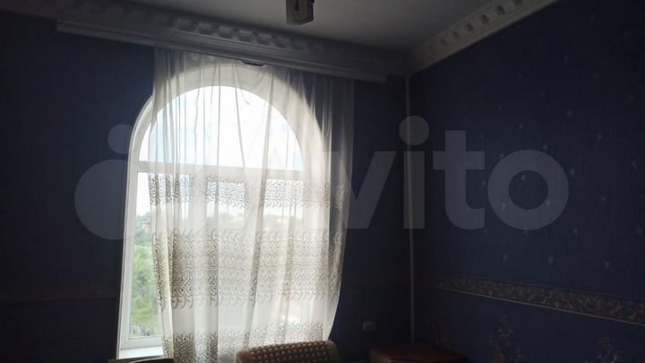 Дом 295 м² на участке 8 сот.