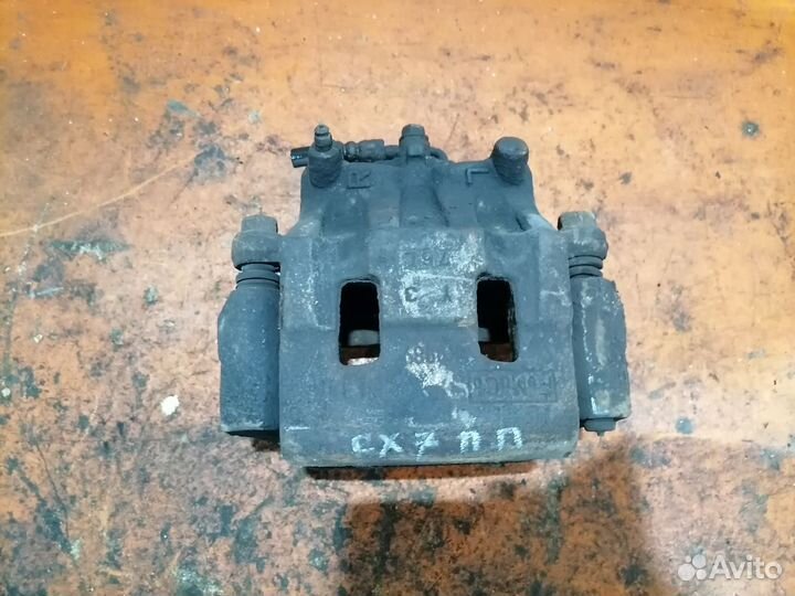 Суппорт передний правый Mazda CX 7 2007-2012