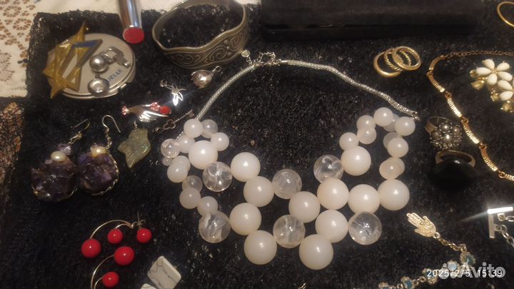 Бижутерия винтажная с историей
