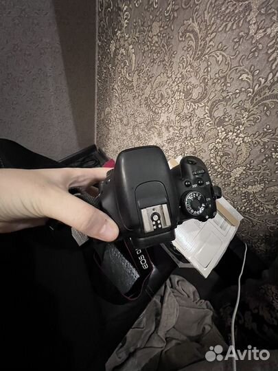 Зеркальный фотоаппарат canon 600d