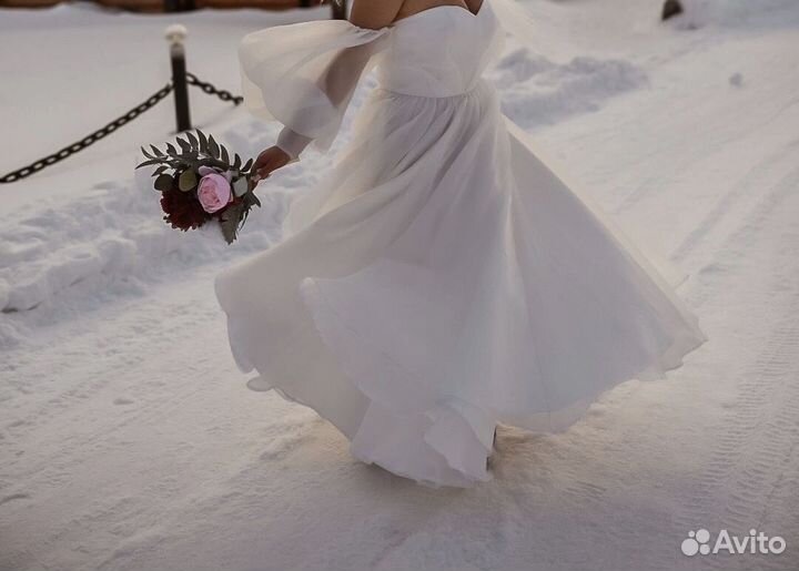 Свадебное платье