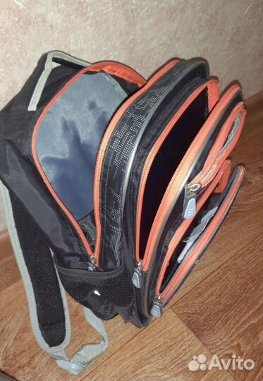 Школьный рюкзак