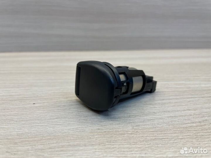 Розетка LADA X-Ray