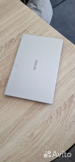 Ноутбук Asus F509FB - BR300T